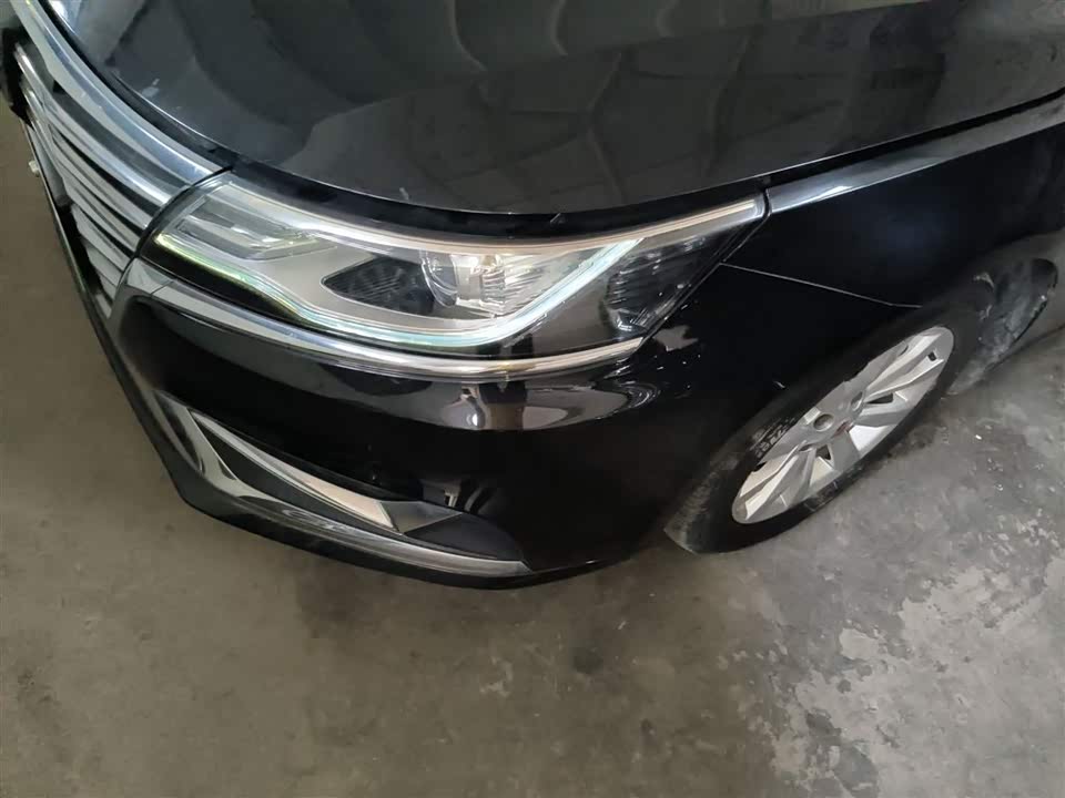 Roewe i6
