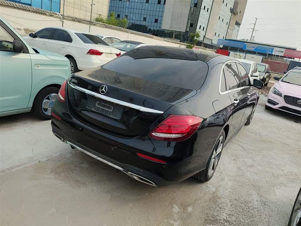 Mercedes-Benz E-class Mercedes-Benz E-class
