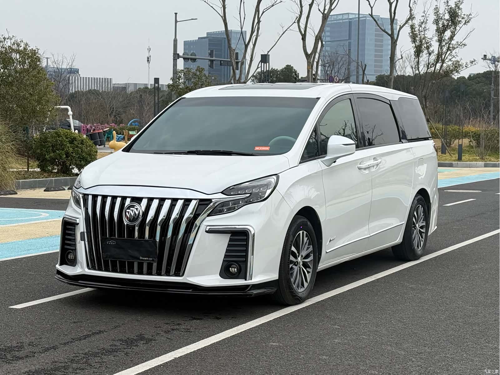 Buick GL8, 2020 1