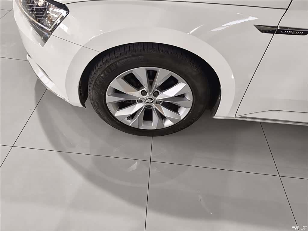 Skoda Superb, 2017 25