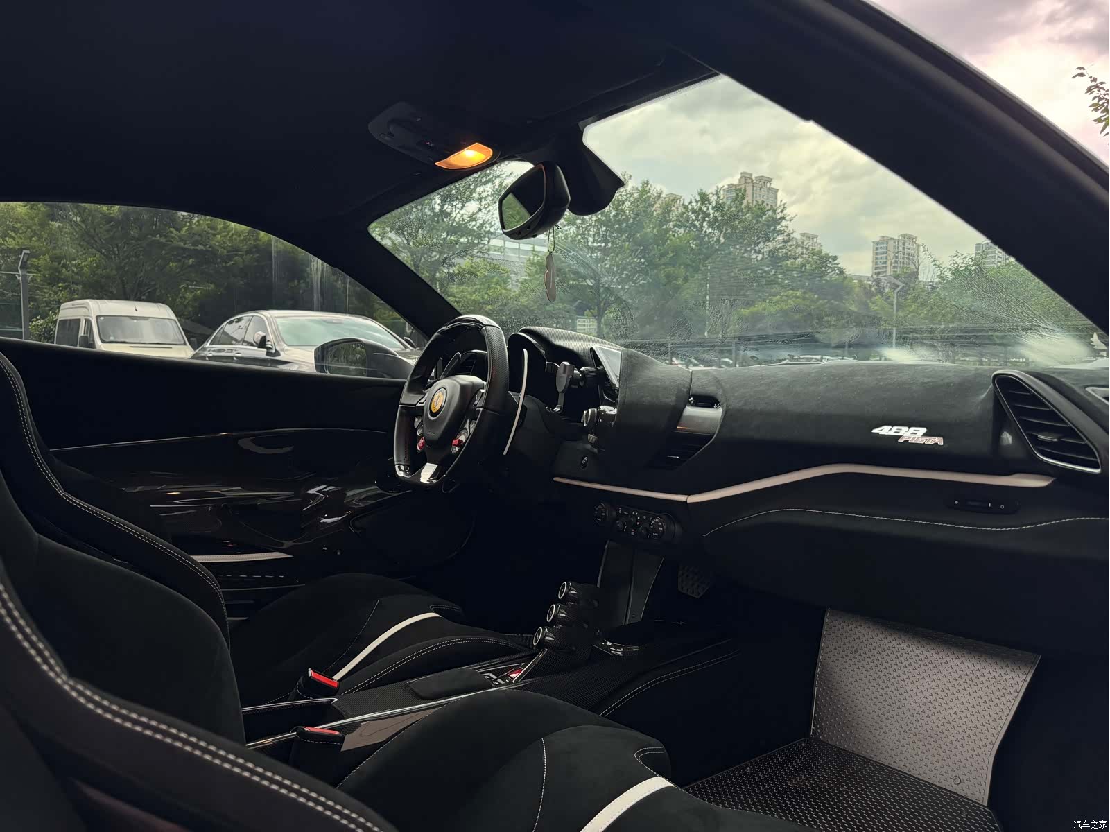 Ferrari 488, 2018 22