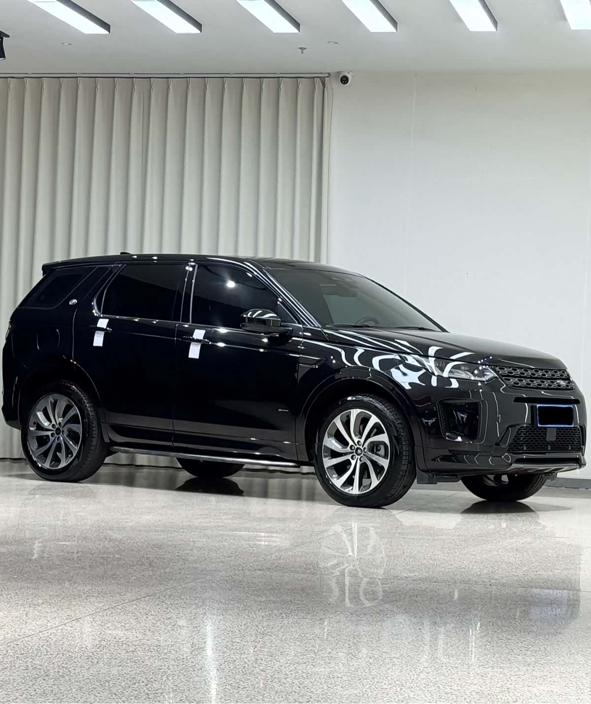 Land Rover Discovery, 2022 3