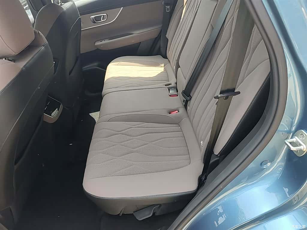 Chery Tiggo 8 Plus, 2025 17