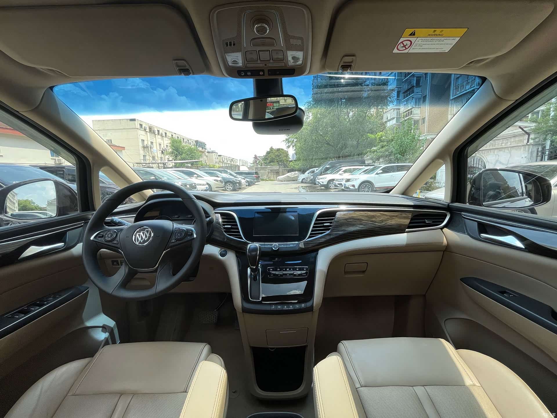 Buick GL8, 2017 9