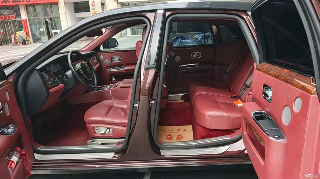 Rolls-Royce Ghost, 2012 12