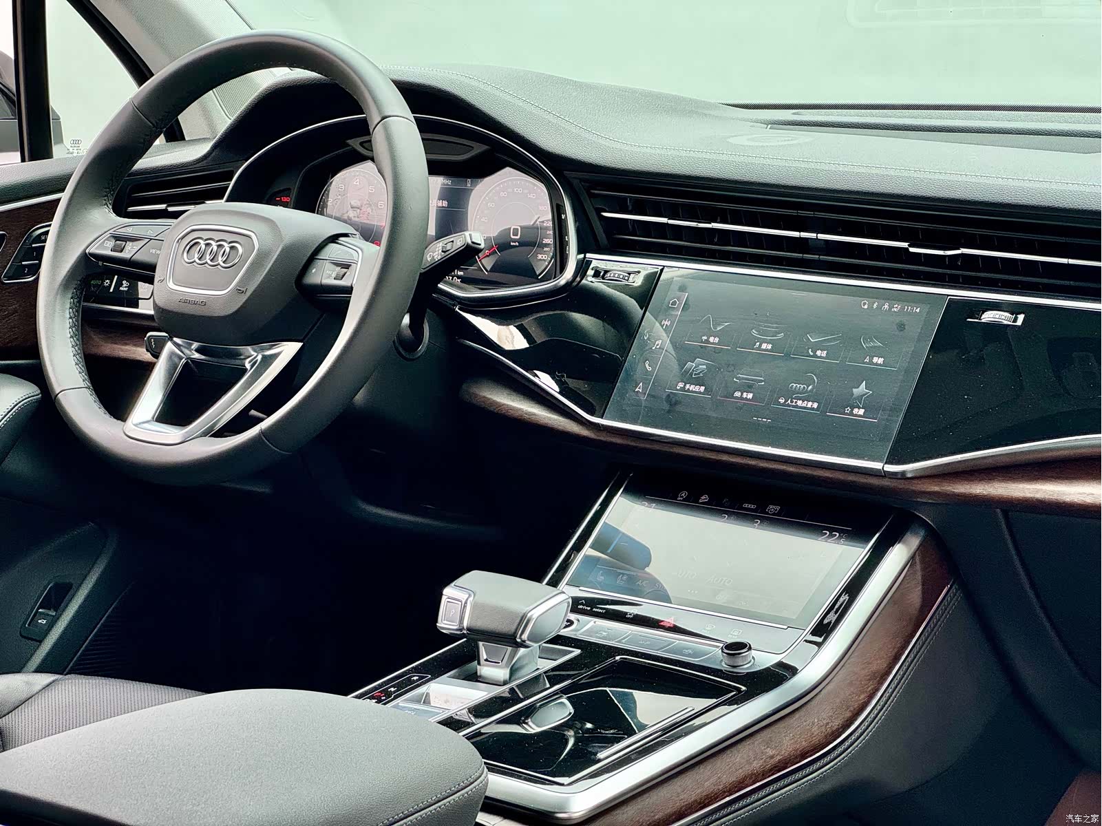 Audi Q7, 2023 12