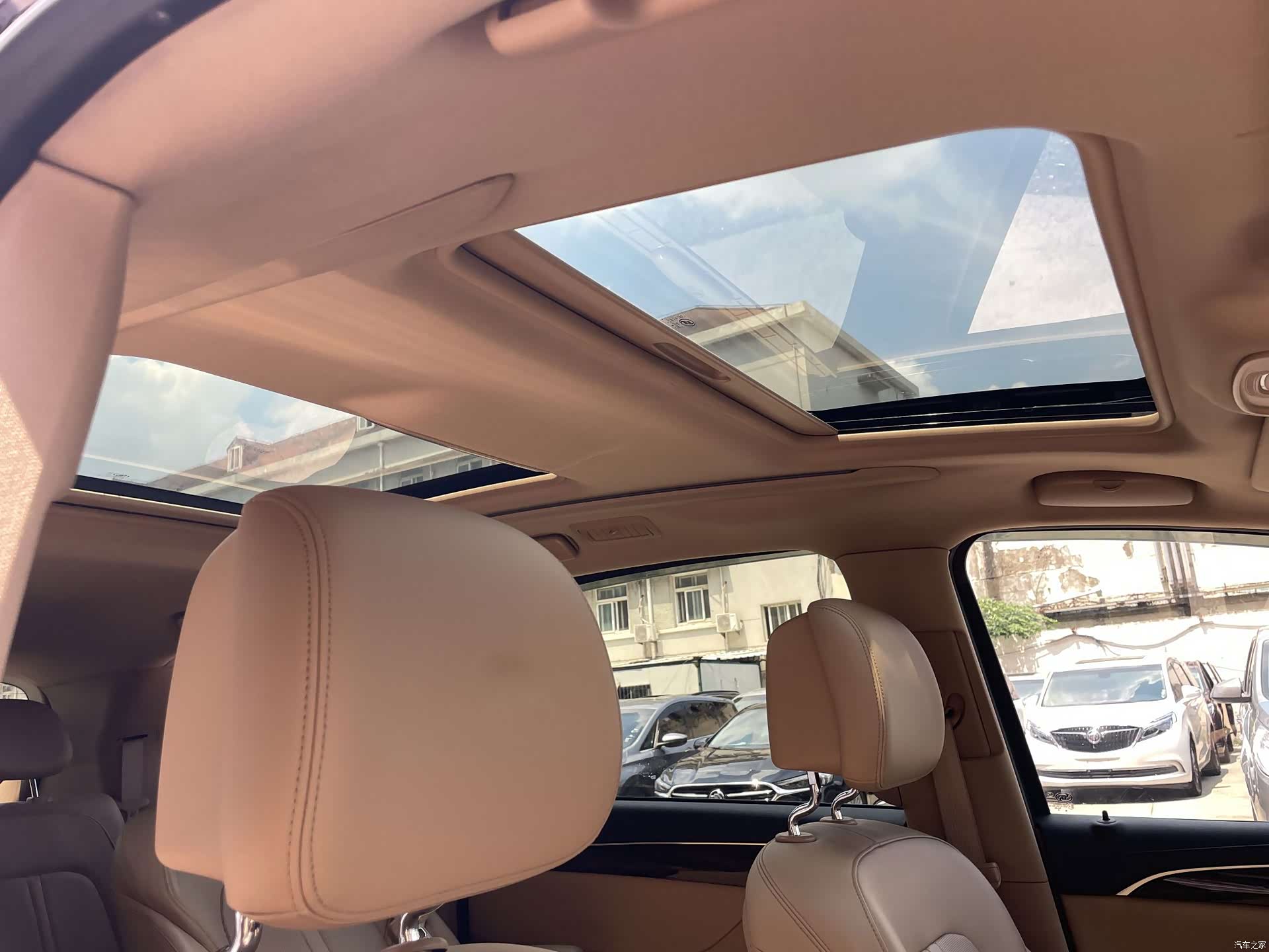 Buick GL8, 2017 6