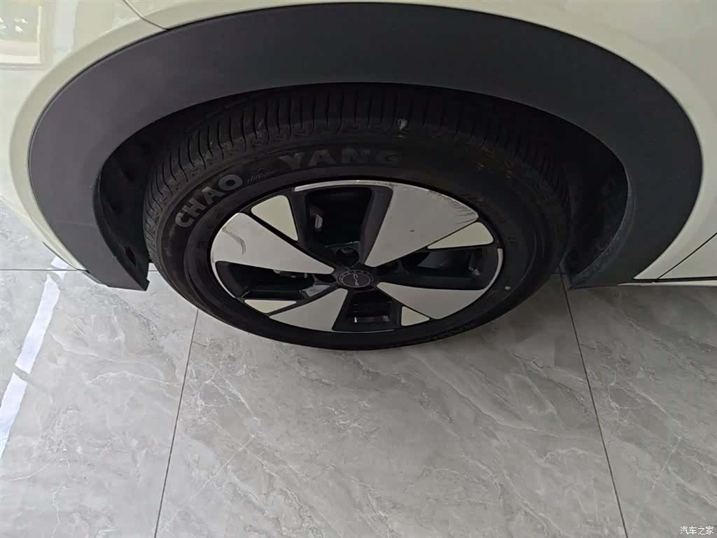 BYD Dolphin, 2024 23
