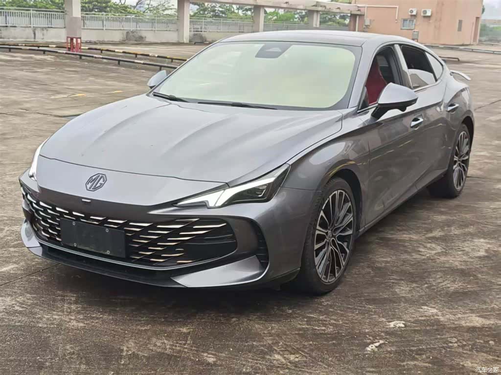 MG MG7