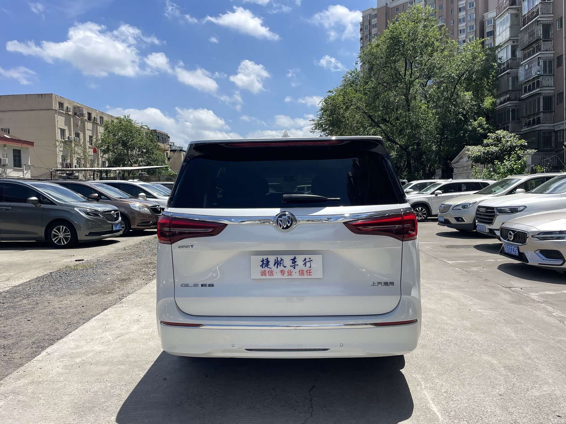 Buick GL8, 2022 все фото