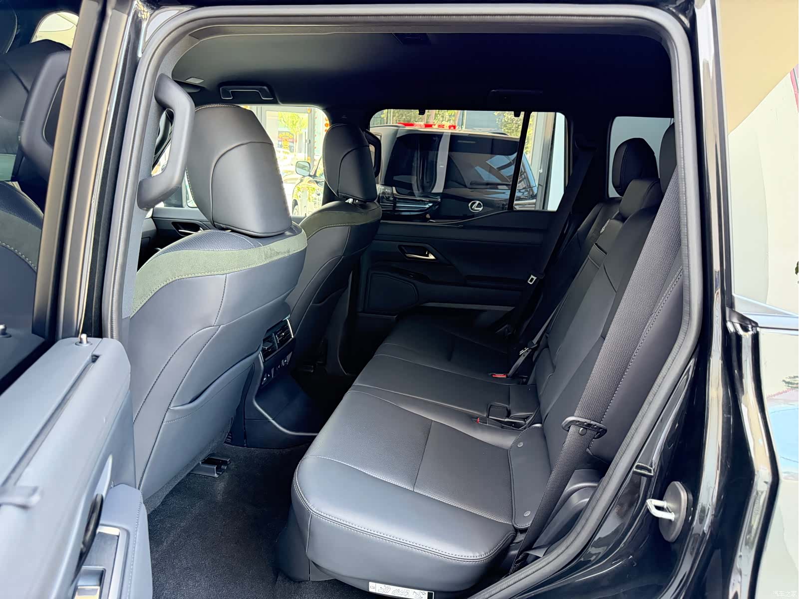 Lexus GX, 2025 все фото