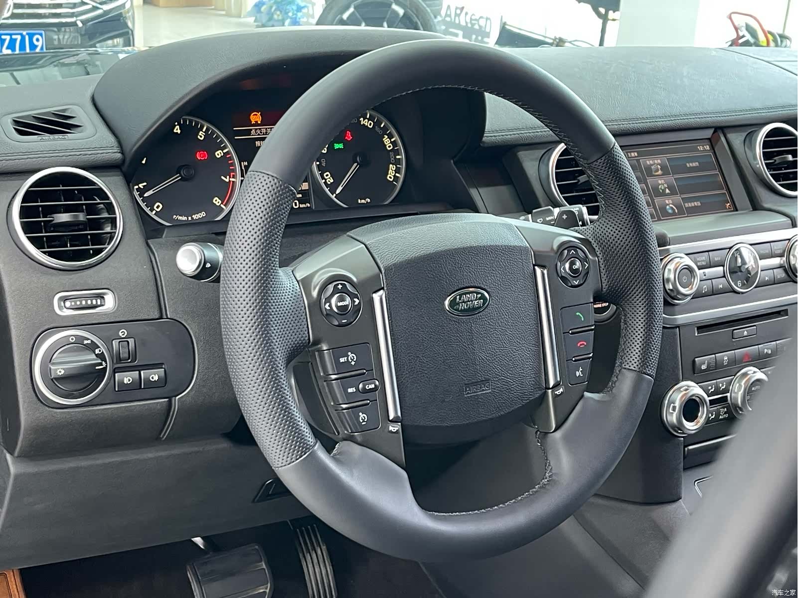 Land Rover Discovery, 2019 все фото