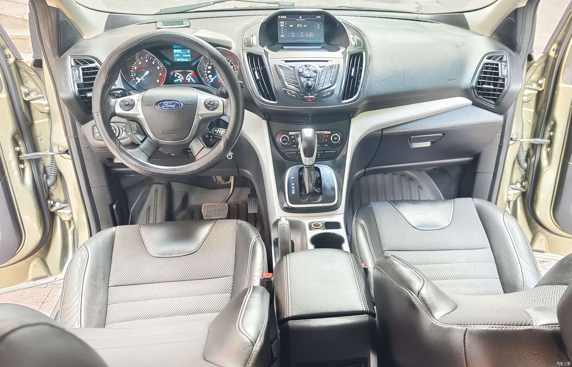 Ford Kuga, 2016 8