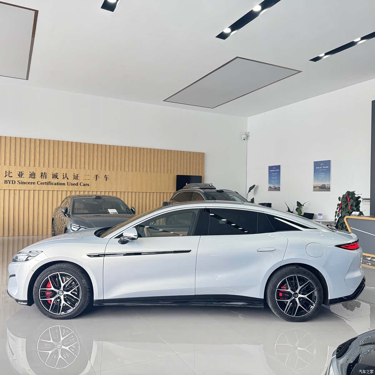 BYD Han, 2025 3