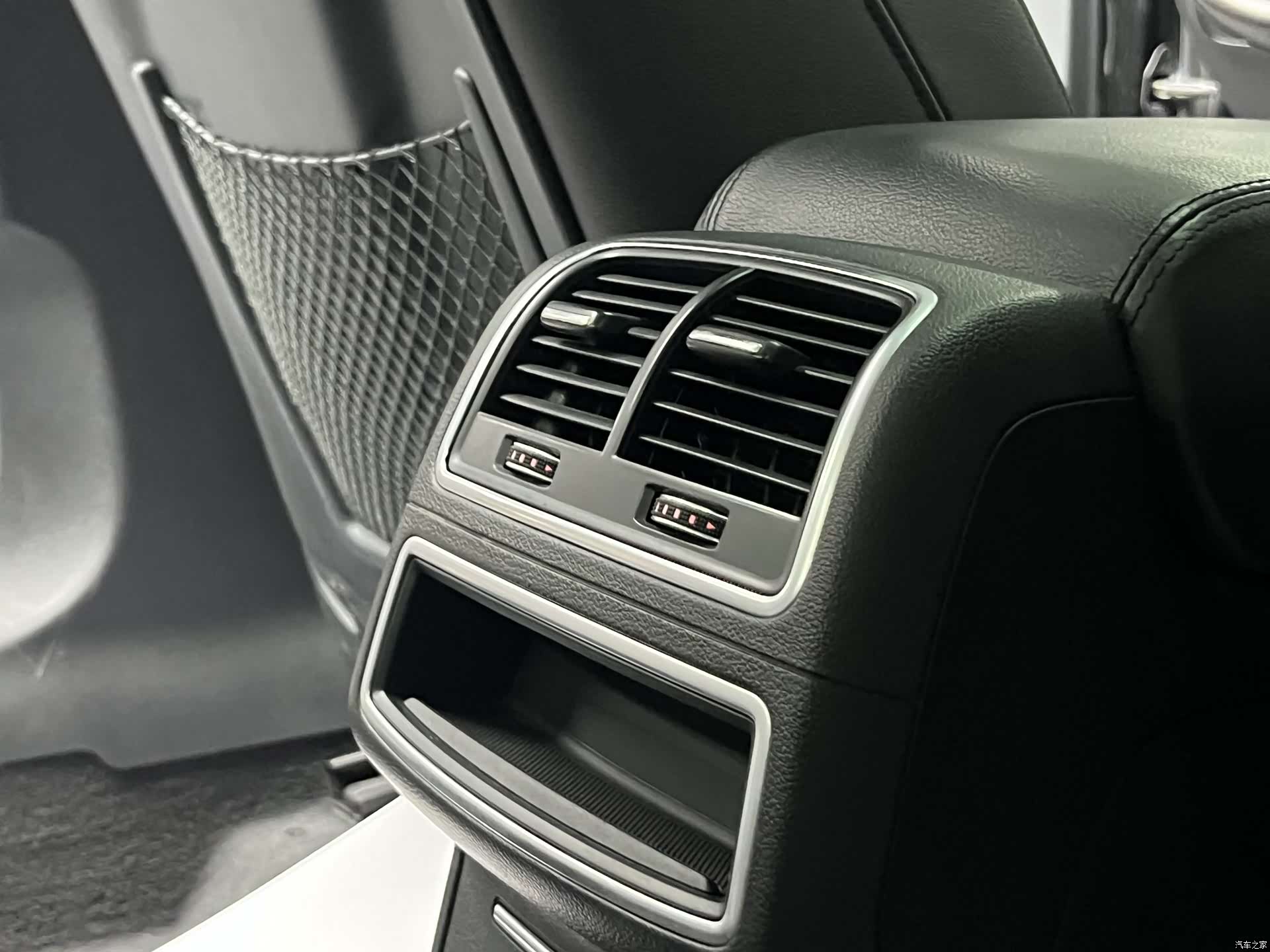 Audi A6L, 2016 27