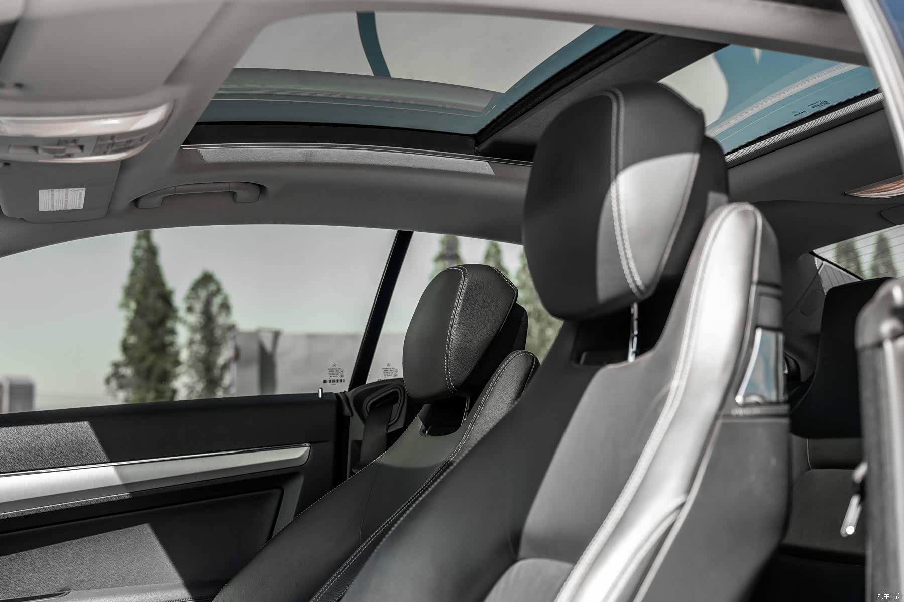 Mercedes-Benz E-Class, 2013 9