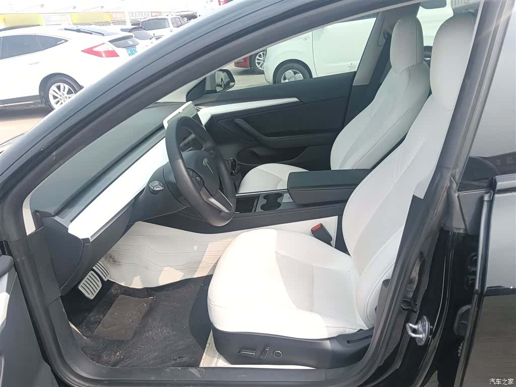 Tesla Model 3, 2021 11