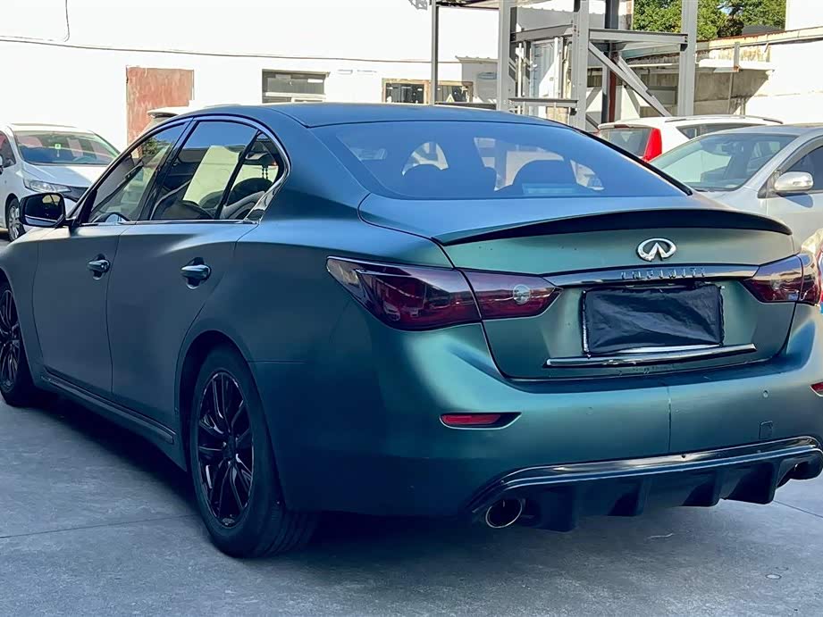Infiniti Q50L