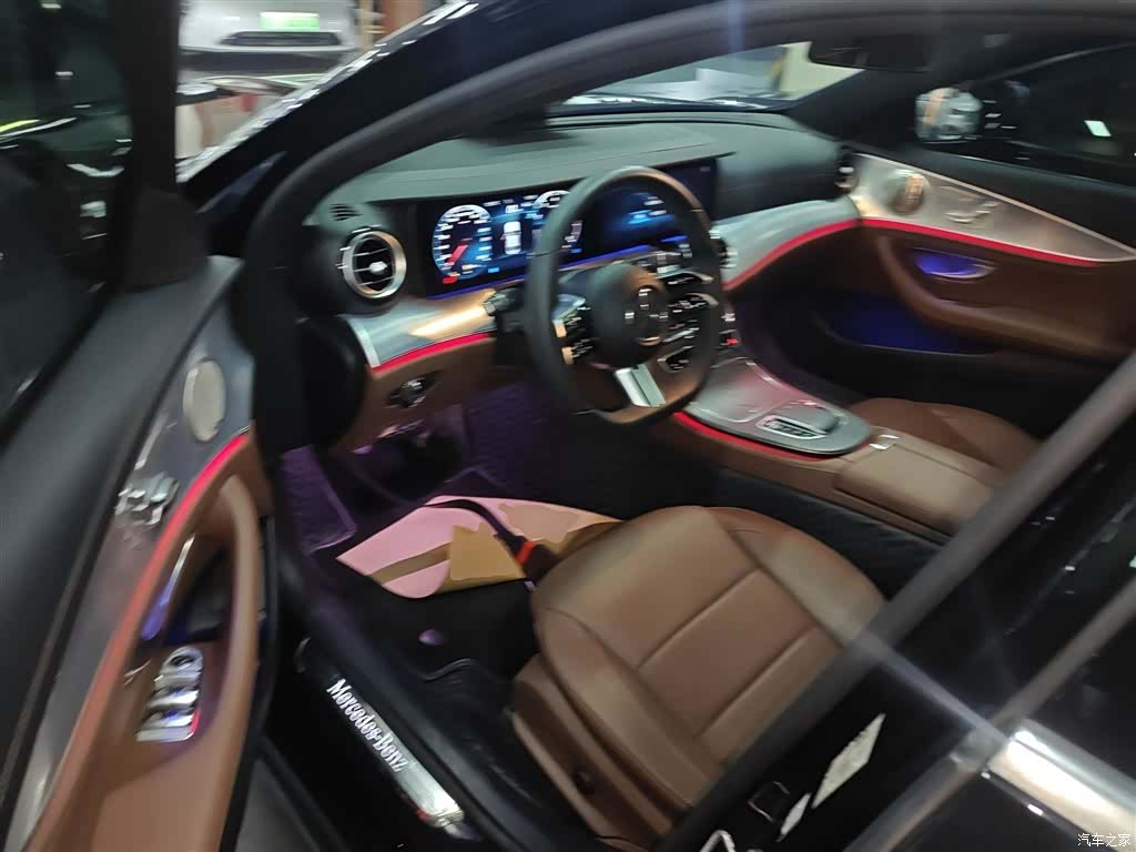 Mercedes-Benz E-Class, 2023 12