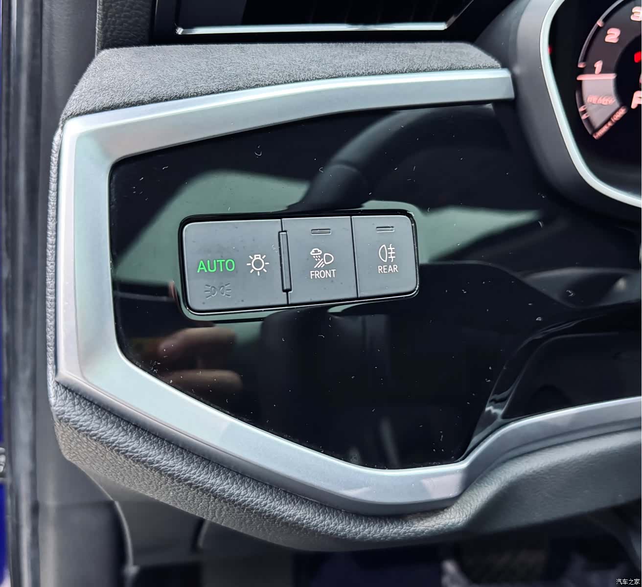 Audi Q3, 2019 12
