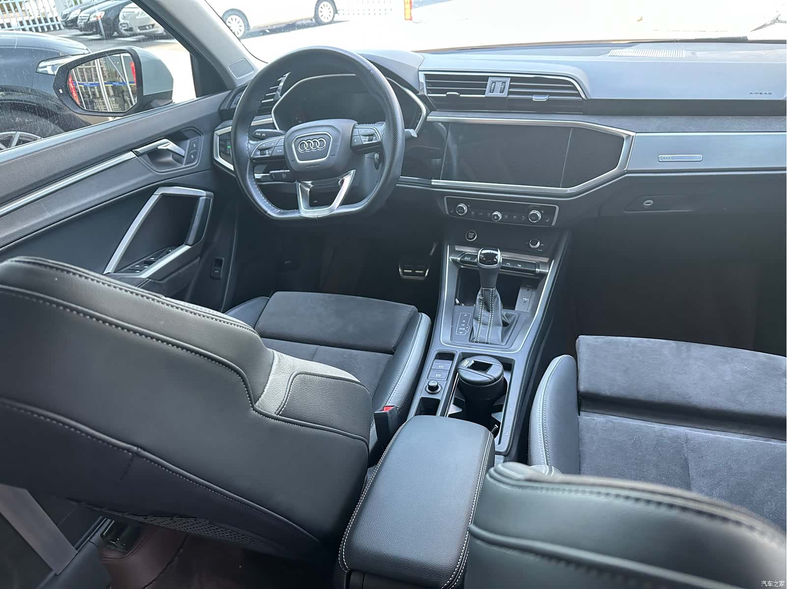 Audi Q3, 2022 6