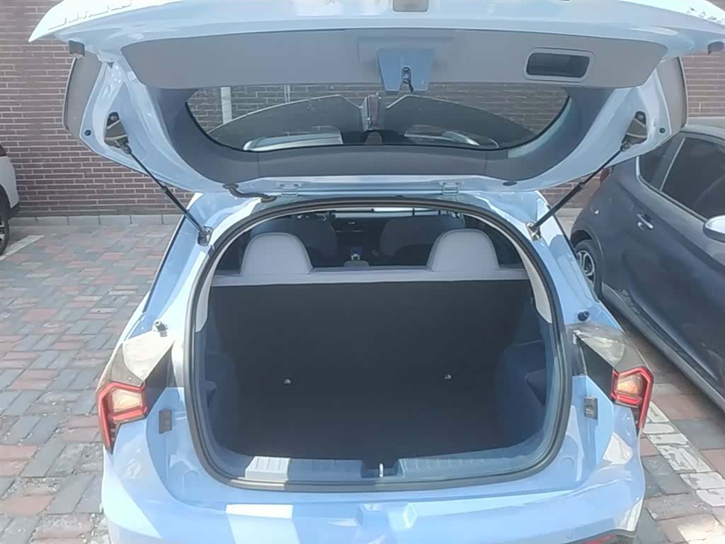 Geely E, 2022 19
