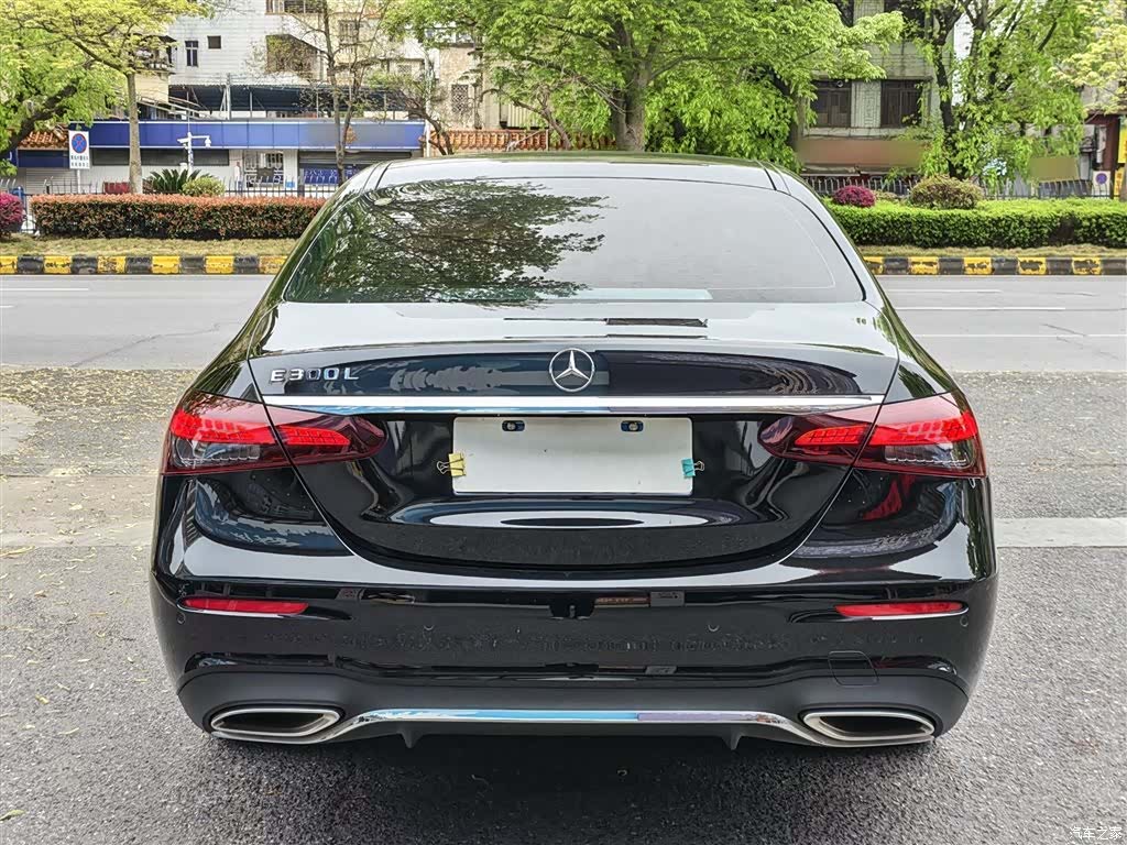 Mercedes-Benz E-Class, 2022 6