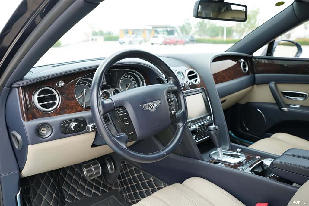 Bentley Flying Spur, 2016 4