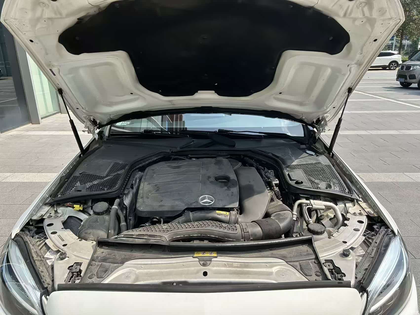 Mercedes-Benz C-Class, 2019 13
