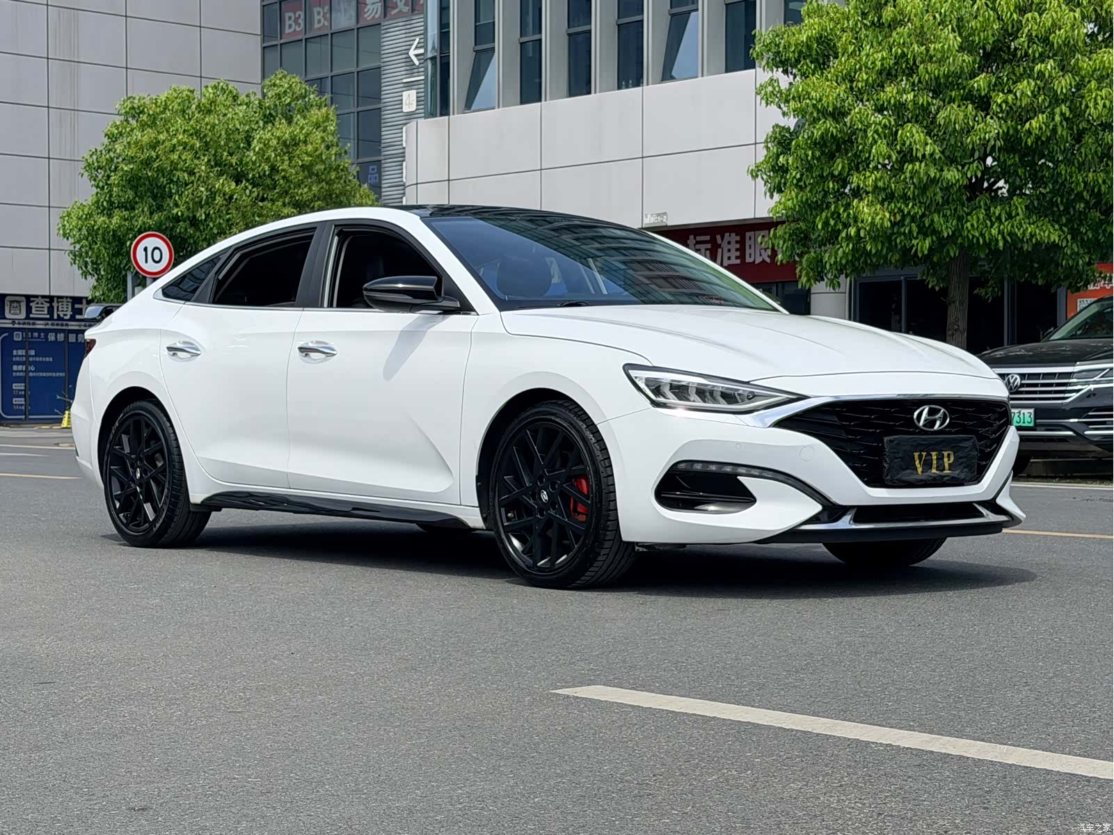 Hyundai Lafesta, 2022 3