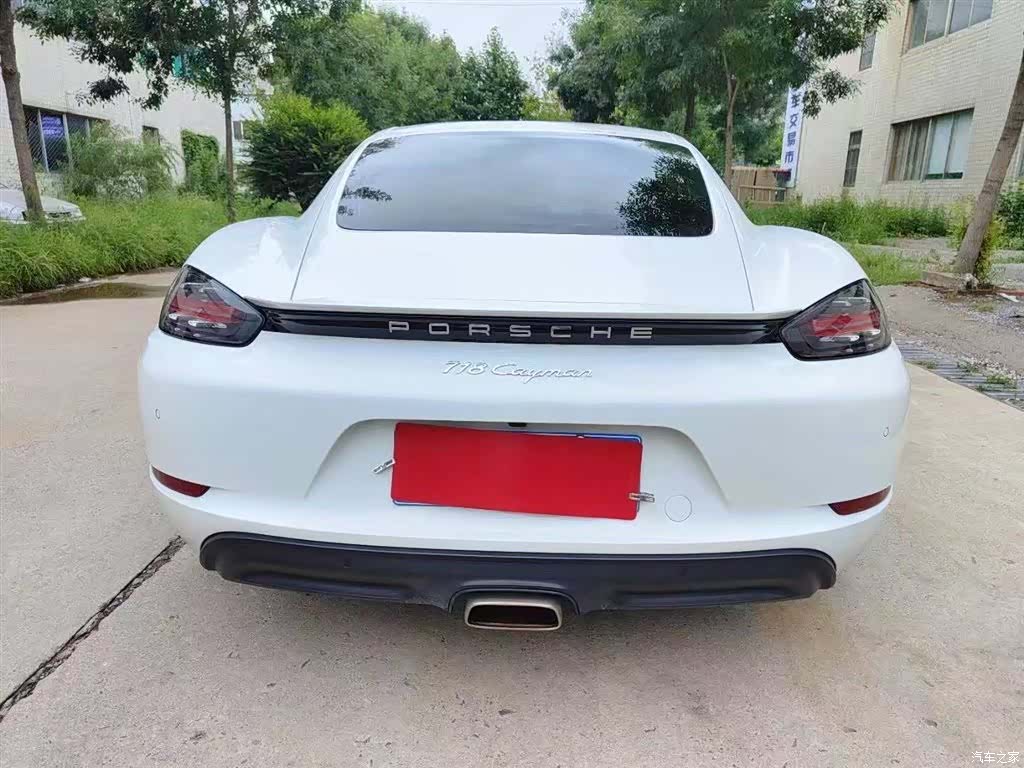 Porsche Cayman, 2020 4