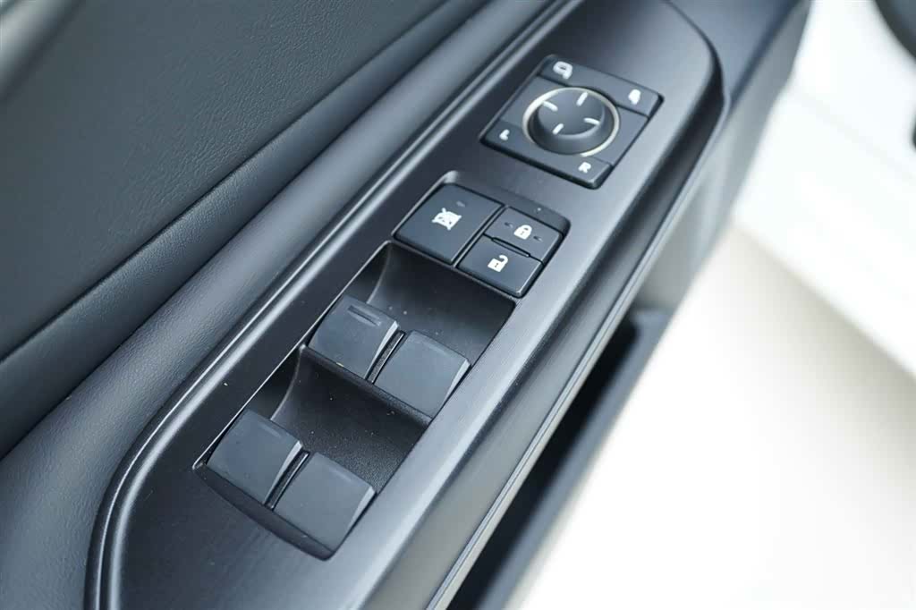 Lexus ES, 2019 11