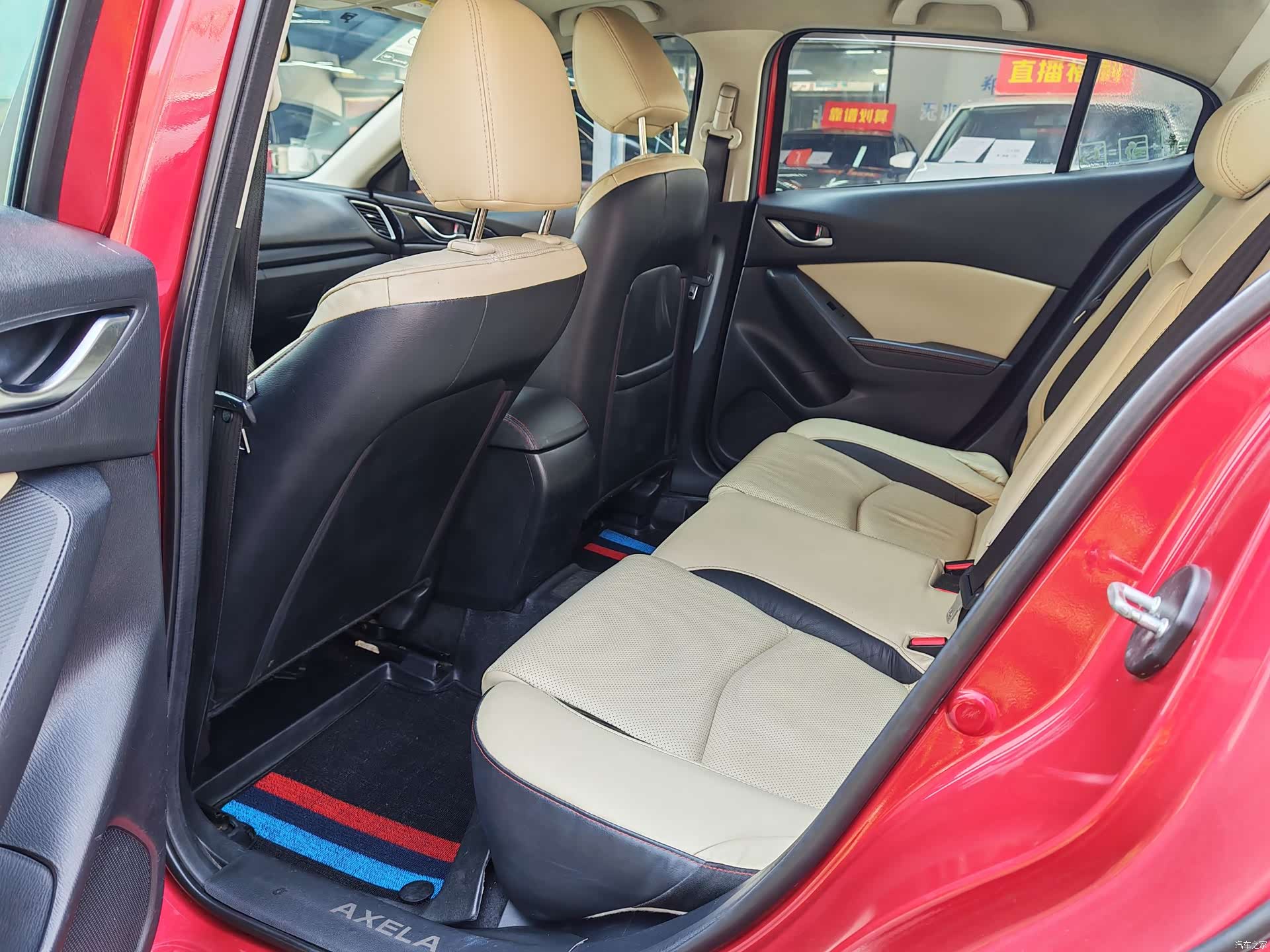 Mazda Mazda3, 2014 9