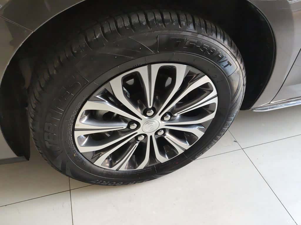 Buick GL8, 2022 25