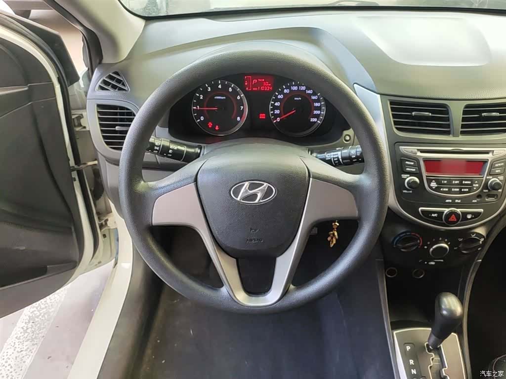 Hyundai GLX, 2016 11