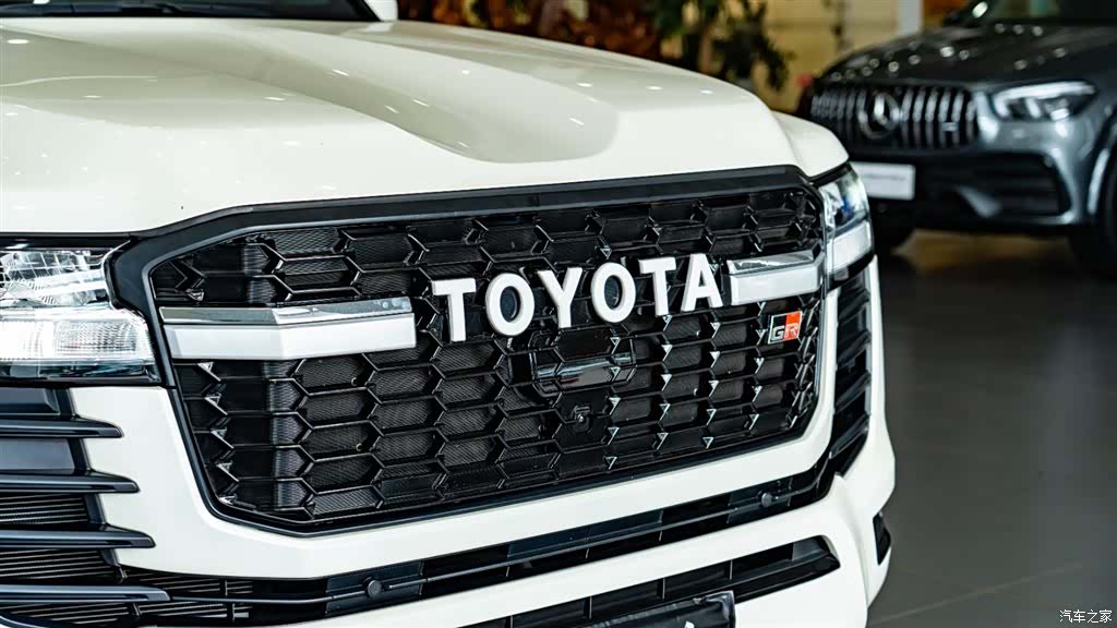 Toyota Land Cruiser, 2024 10