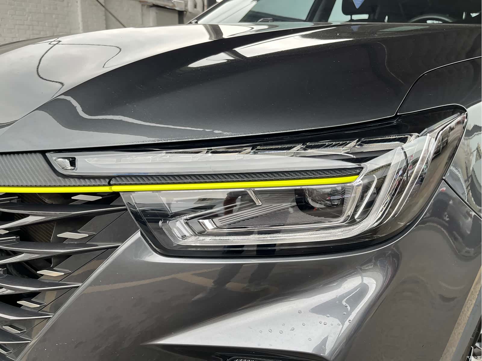 Roewe RX5, 2022 4