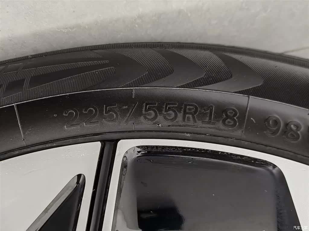 Geely Galaxy E5, 2025 24