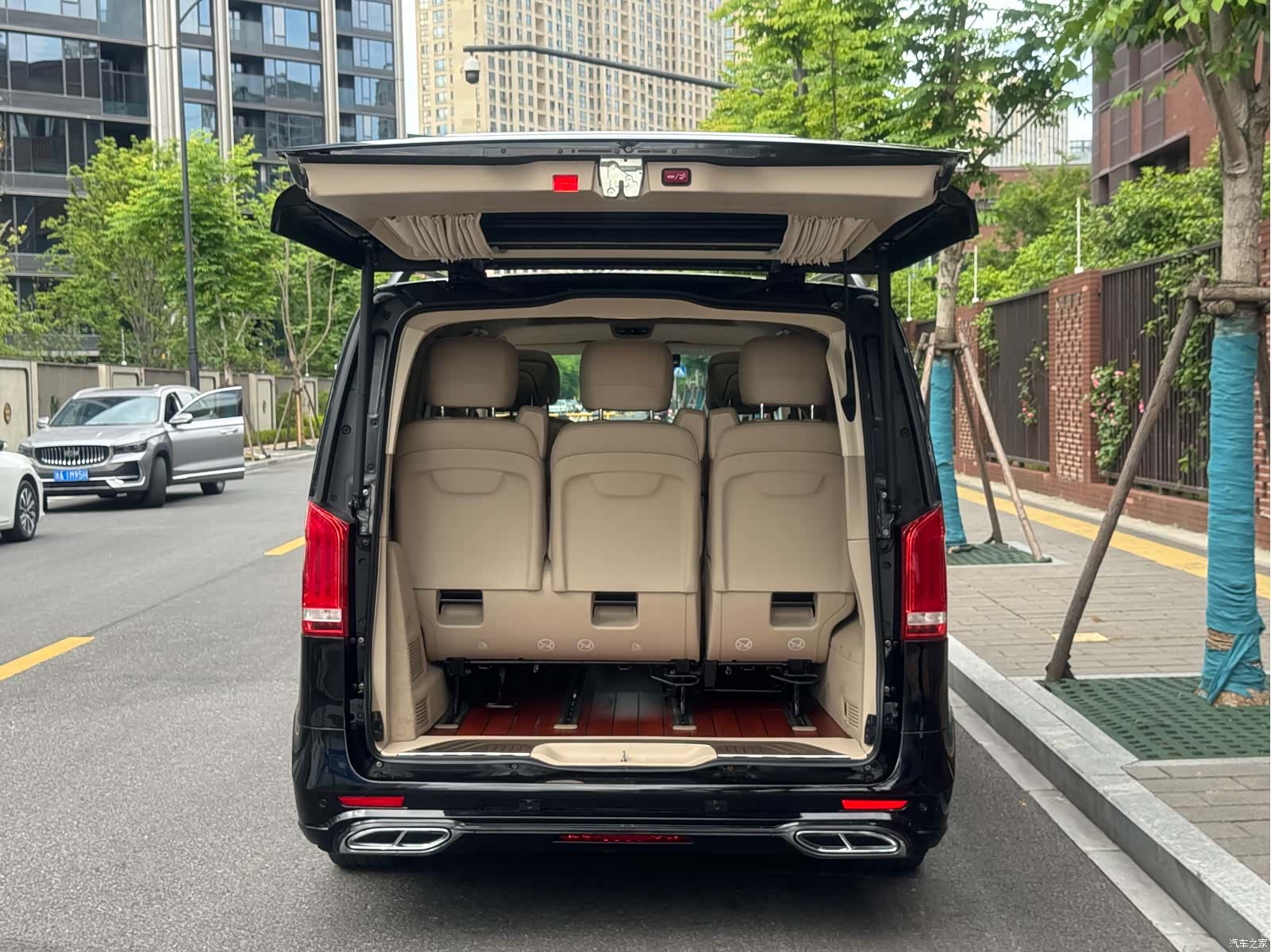 Mercedes-Benz V-Class, 2021 25