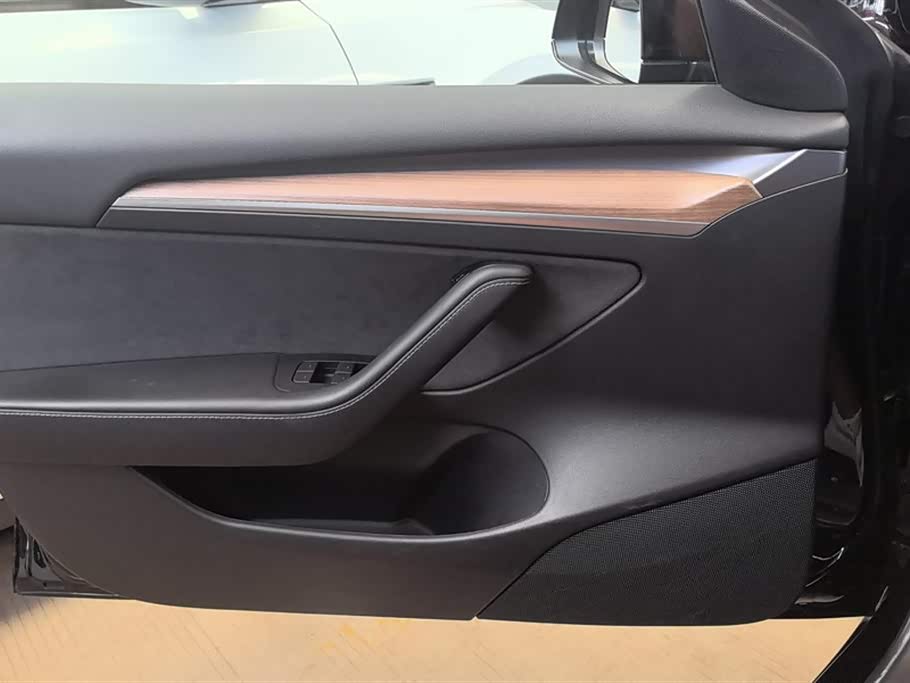 Tesla Model 3 Tesla Model 3