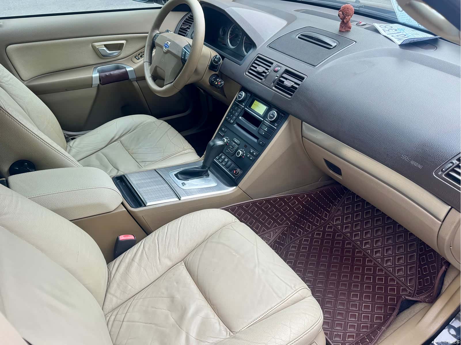 Volvo XC90, 2011 8