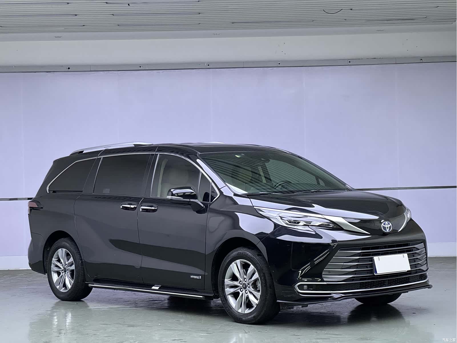 Toyota Sienna, 2022 3