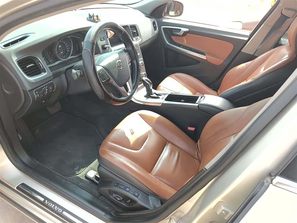 Volvo S60, 2019 15