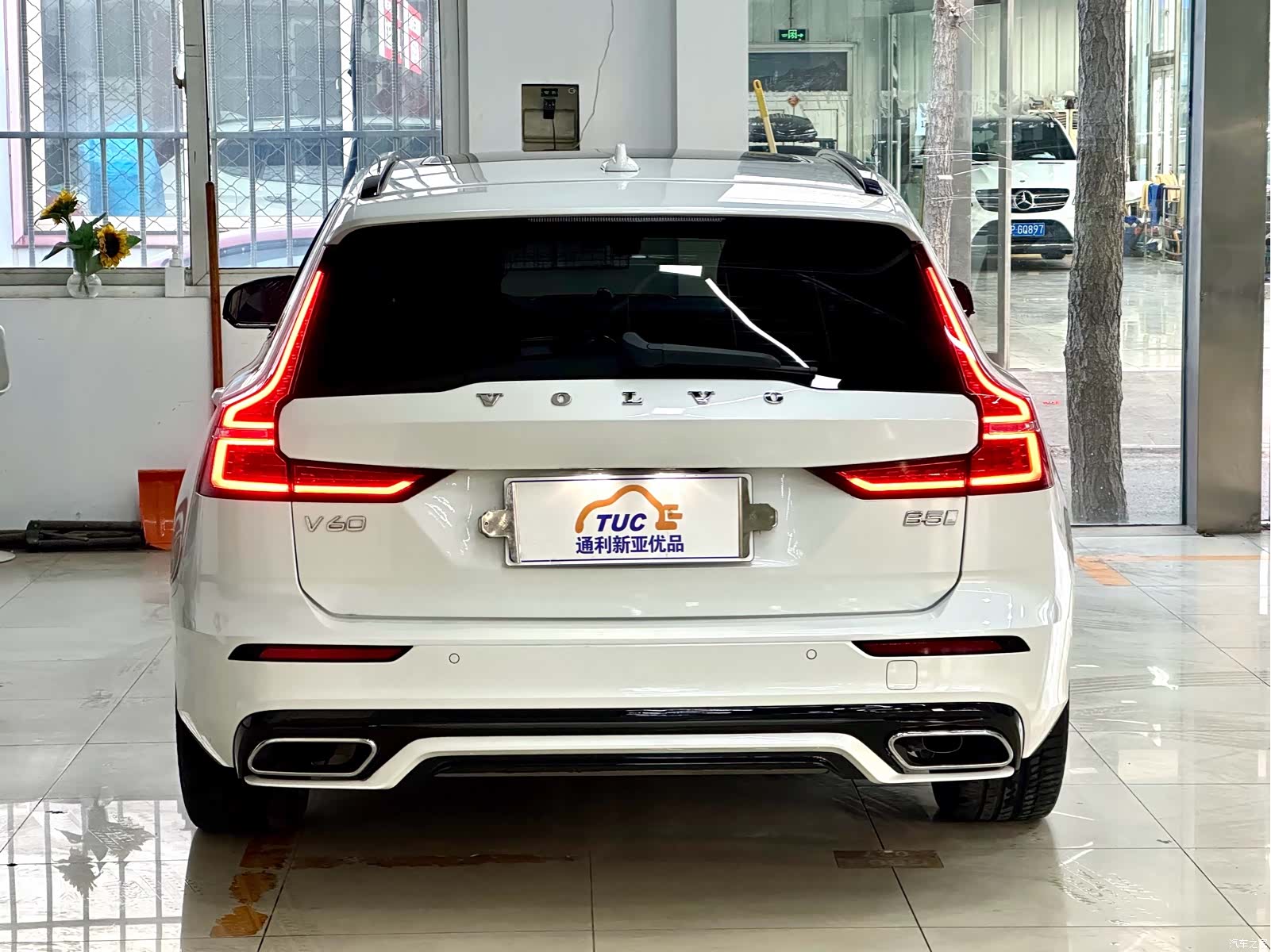 Volvo V60, 2021 8