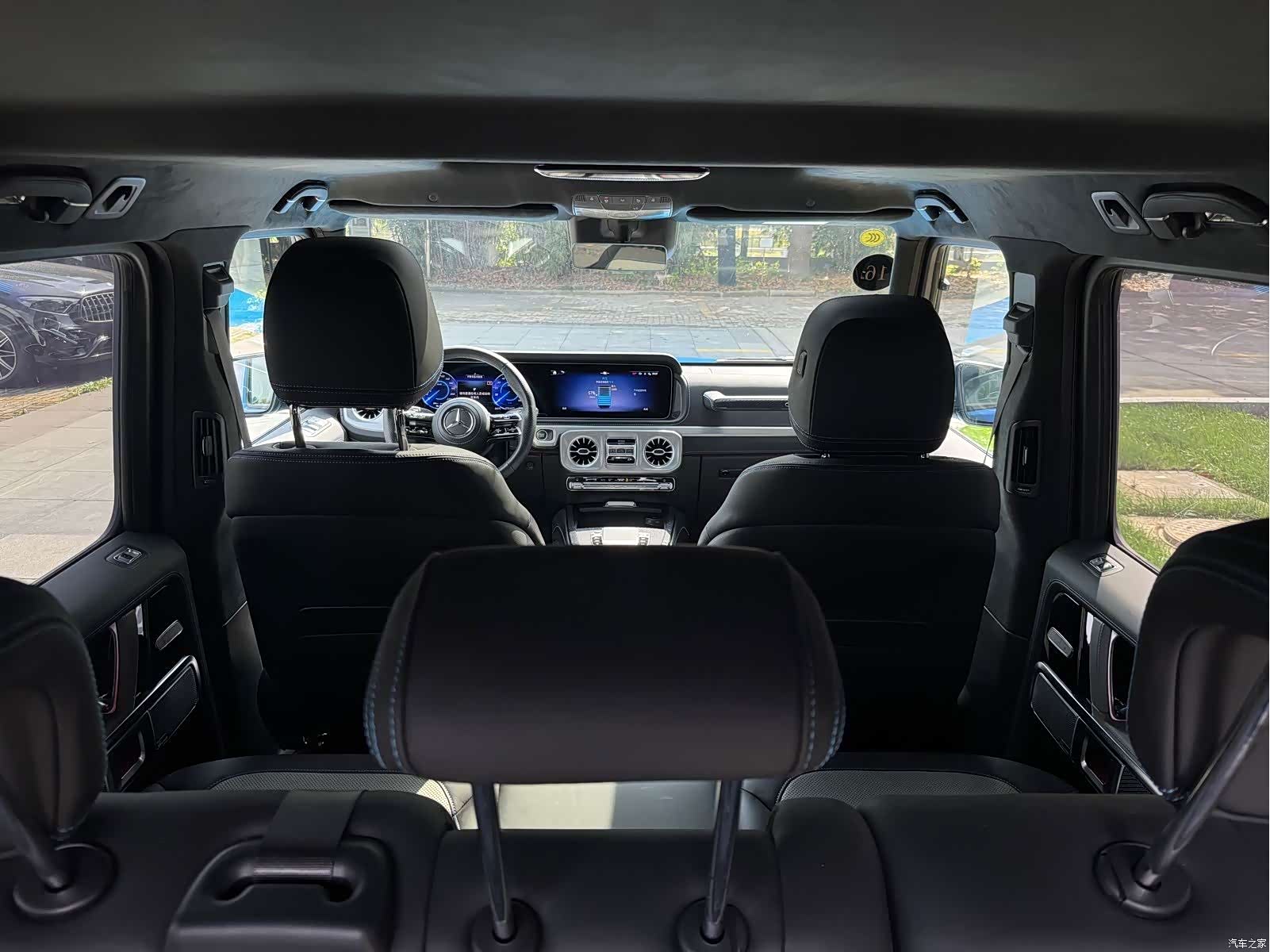 Mercedes-Benz G-Class, 2024 21