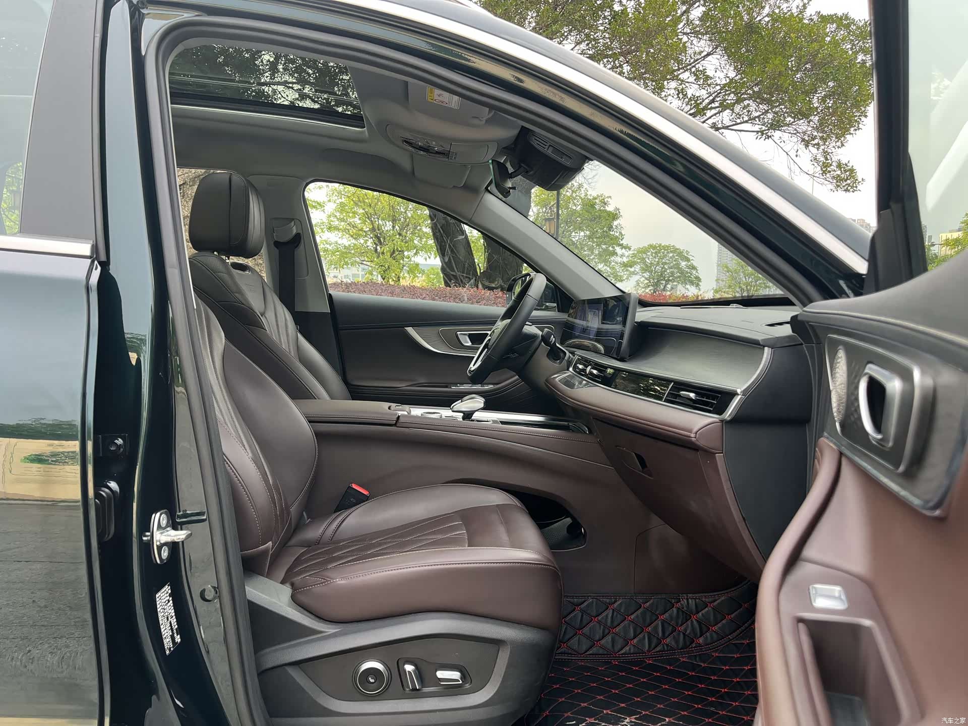 Chery Tiggo 8, 2024 11