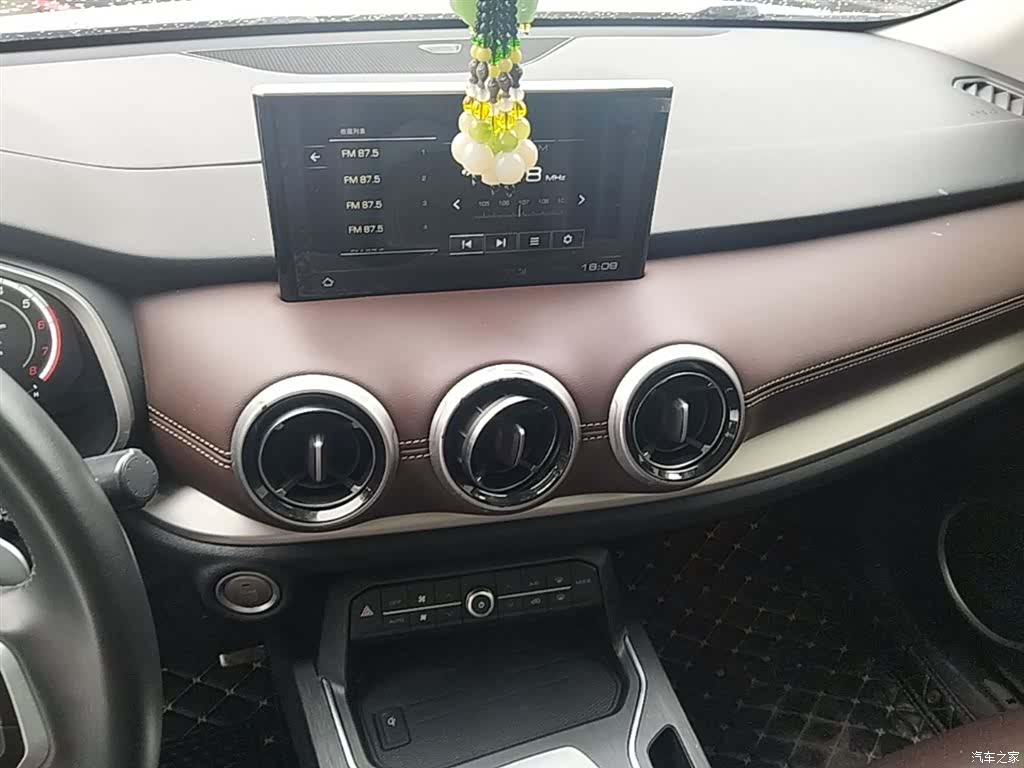 WEY VV6, 2019 13