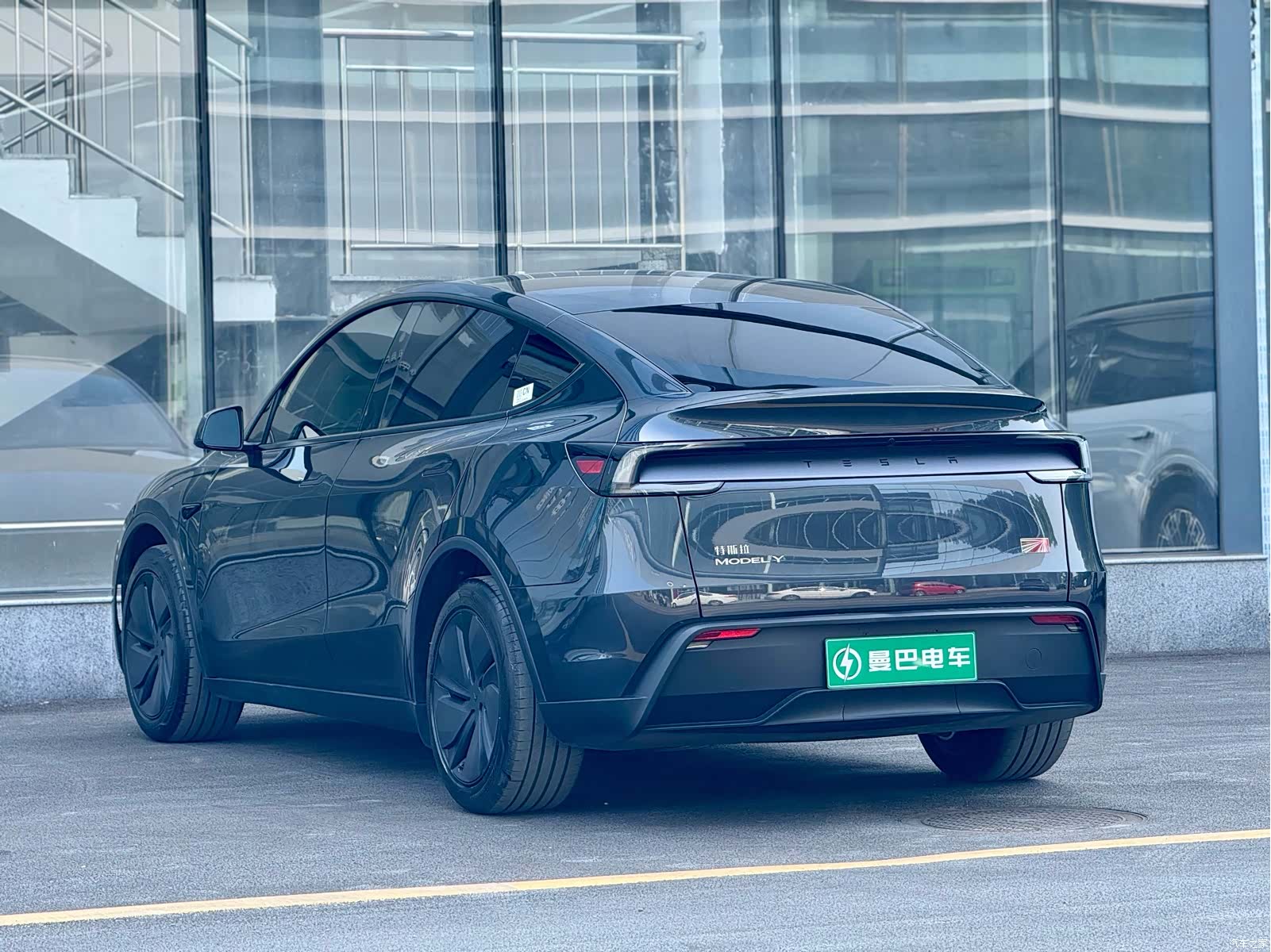 Tesla Model Y, 2025 6