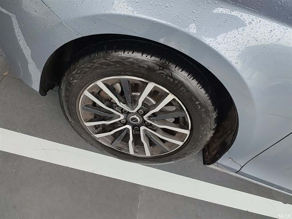 Volvo V40, 2019 23
