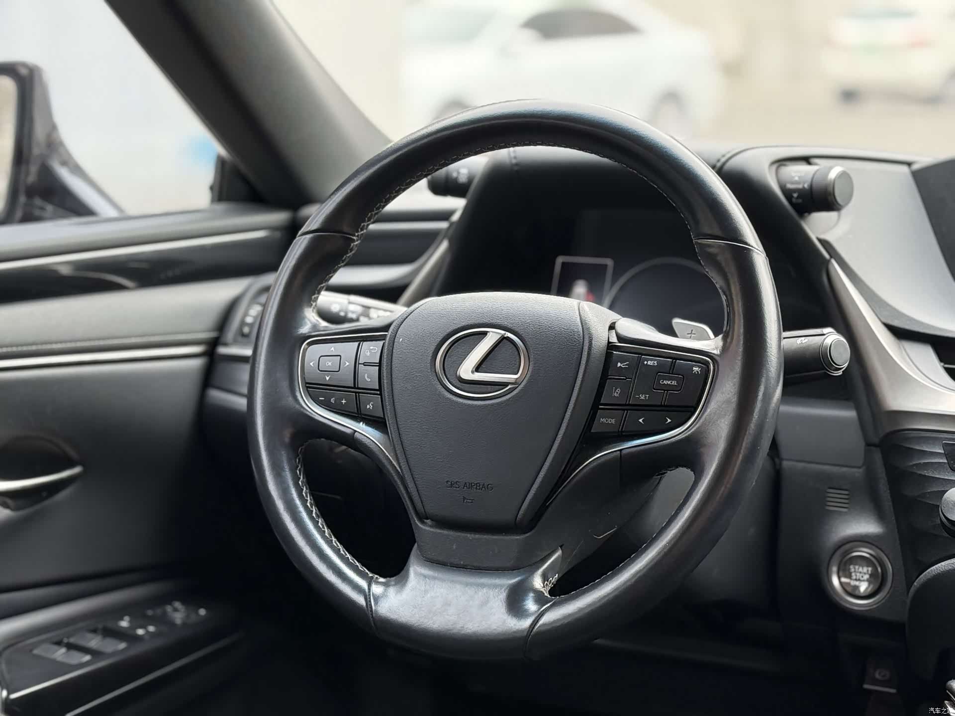 Lexus ES, 2019 6